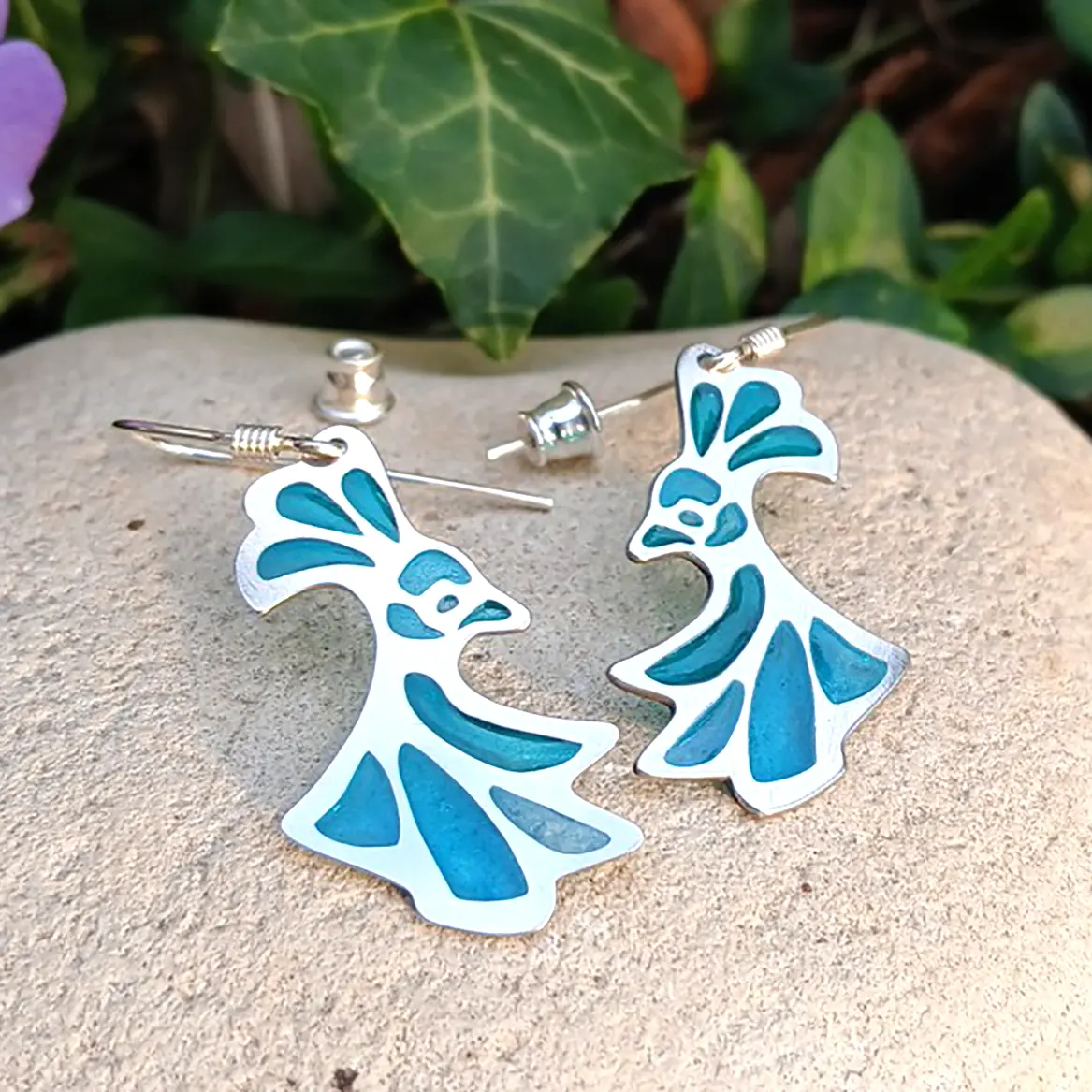 émaux de Limoges, émaux sur cuivre, plique à jour, bijoux en émail