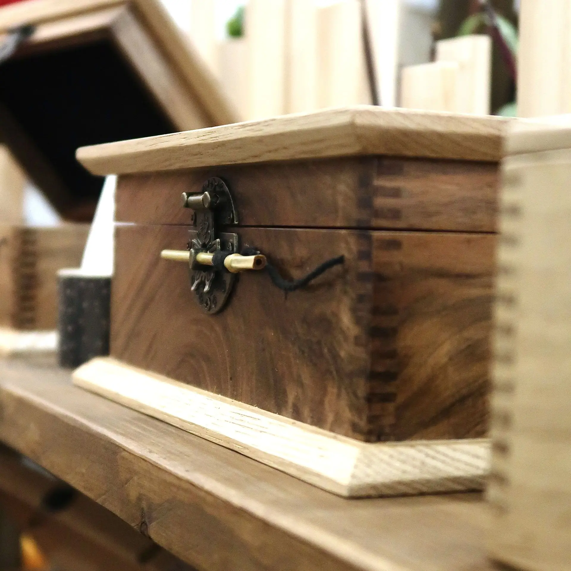 boite en bois, l'atelier du ruisseau noir, clac, boutique créateurs, saint yrieix la perche